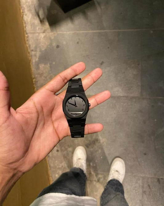AURA WATCH