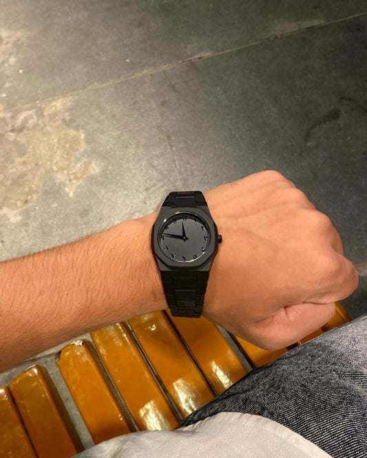 AURA WATCH