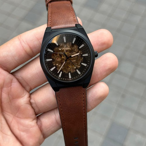 FOSSI.L EVERETT AUTOMATIC WATCH