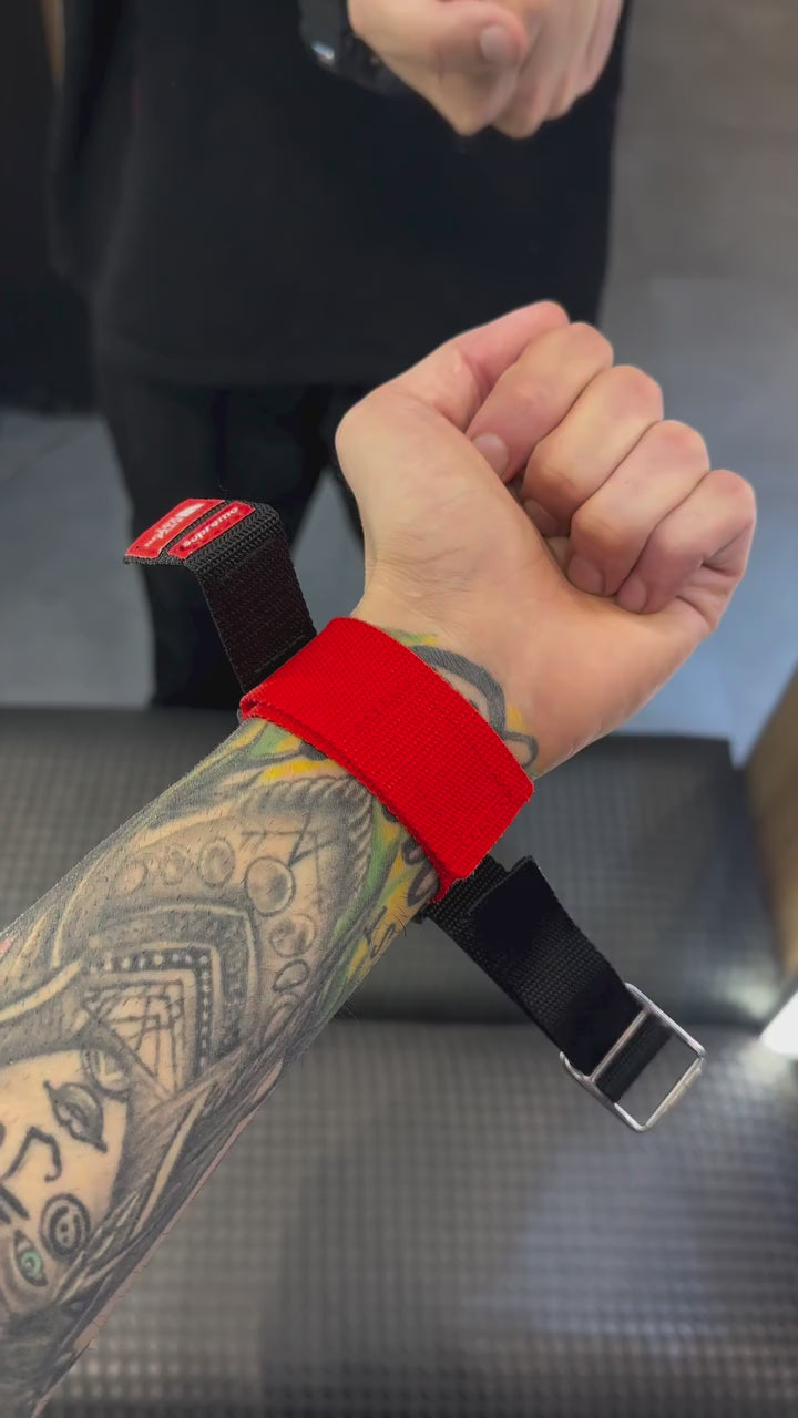 G-:SHOCK X SUPREM X NORTH FACE EDITION WATCH